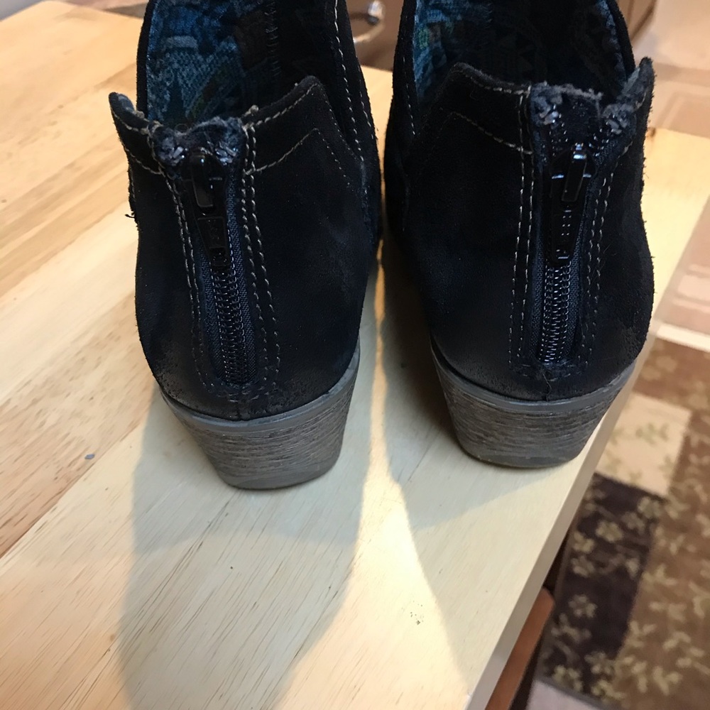 Ankle boots